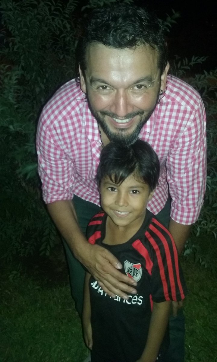 laurajujuy's tweet photo. Mi hijo lautaro cn seba d los tekis.. No conoces el carnaval d Jujuy ??? No sabes lo q te perdesss #SoltameCarnaval https://t.co/UzQvrJyTCm