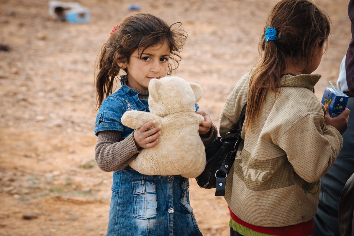 bruno_salentino's tweet photo. Notre #sociétéPathétique aux enfants capricieux générations (IPhonePs4)
Je prie pour ces courageux enfants réfugiés https://t.co/wMt3rRk2pc