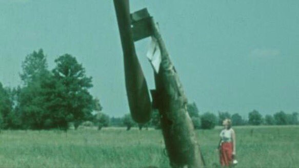 الصاروخ الالماني النازي V-2 CaKK1uNWYAAYKNO