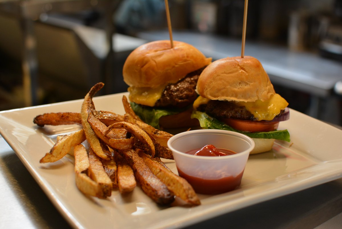 AntiguaCafeSSF's tweet photo. Mmmm... sliders. These go well with... pretty much everything during happy hour, 4-7 pm #SouthSanFrancisco #Mondays https://t.co/fnAd3OSGLK