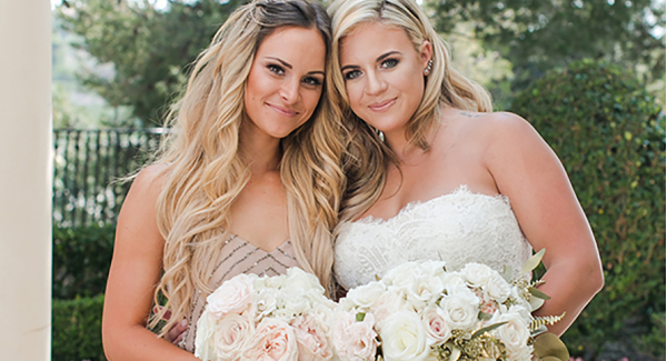 Love #TheBachelor with <a href="/benhiggi/">Benjamin Higgins</a>? You'll definitely recognize this bridesmaid! stylemepretty.com/2016/01/25/cla… <a href="/jasminestar/">.Jasmine Star</a>