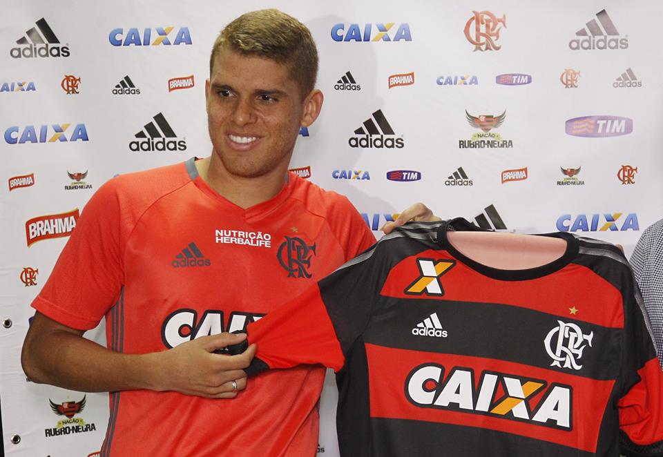 Col_Footballers's tweet photo. Presentación de Gustavo Cuellar en Flamengo: https://t.co/V0K9RT6mzD  #CF #GustavoCuellar #Flamengo https://t.co/8V8j1hoW8k