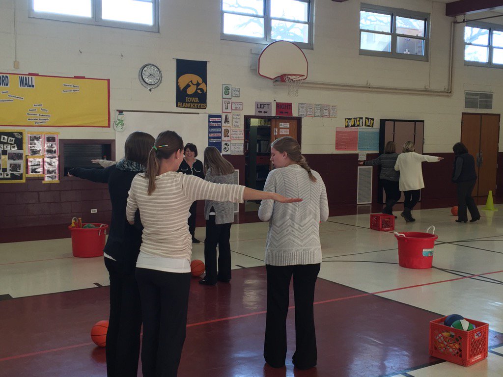 GoodrichSchool's tweet photo. Studying Brain Friendly classrooms! #promoteplay #airtrafficcontroller #GRWAY @KaganOnline @SpencerKagan https://t.co/Vo6pqKVhOT