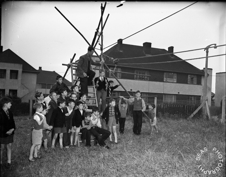 Jasonpay01's tweet image. Archivist scanning in @newington1m for @people_united with @SEASPhotography now online here: seasphotography.org.uk/archives/newin…