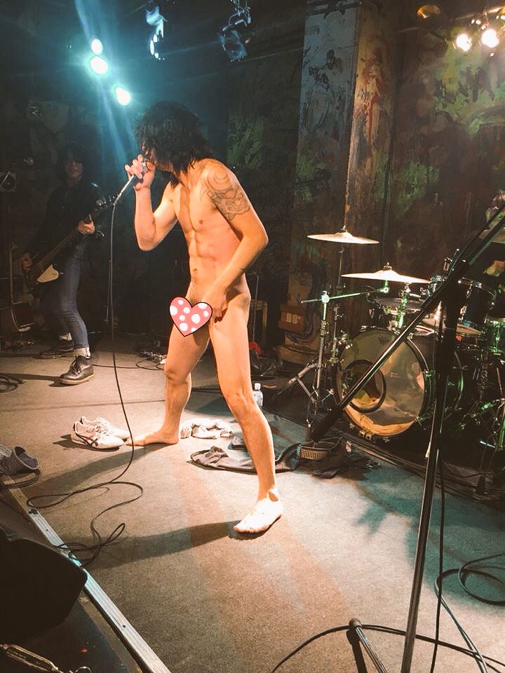 thekaichambers's tweet photo. Flashback to Osaka, my mate @n_a_c_h_o_3 killing it in his Japanese punk band! #japan #osaka #punk #fandangoclub 👍 https://t.co/yxHWbErFtm