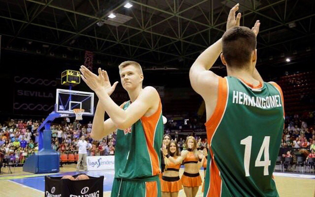 kporzee's tweet photo. Great to see my friend @willyhg94 doing well in the ACB league. Hope to have him on my team again very soon! #NYK 🏀 https://t.co/5IzaW0xnzd