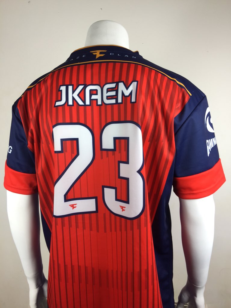 jkaem's tweet image. GIVEAWAY TIME - A brand new FaZe player jersey! Just RT+follow to get a chance to win!