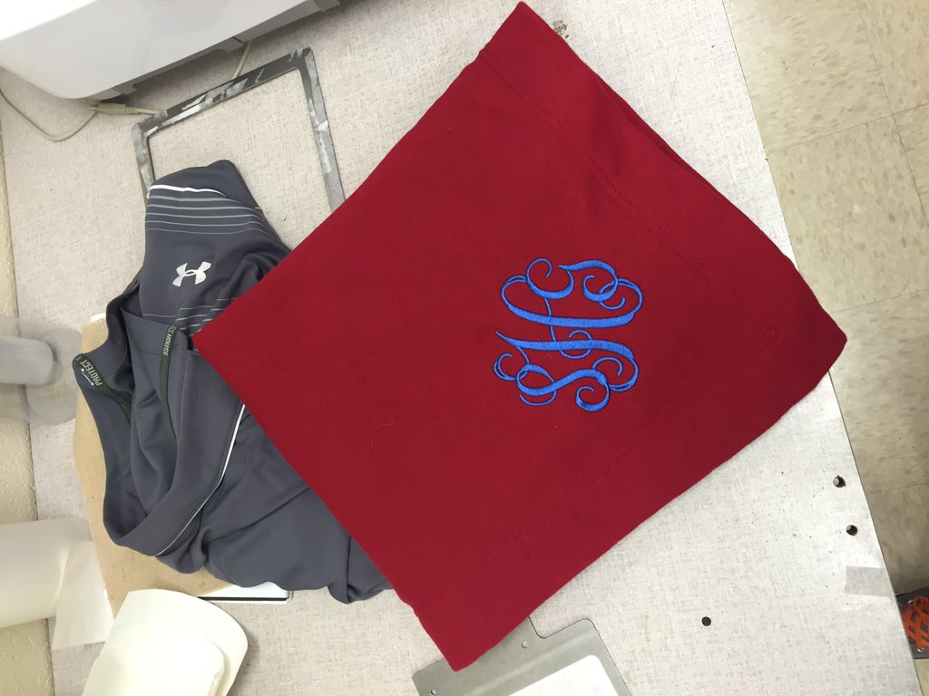 AHSMarshStore's tweet photo. This blanket is awesome!!! Monogrammed by @KBlair234 https://t.co/IaHBRzer8l