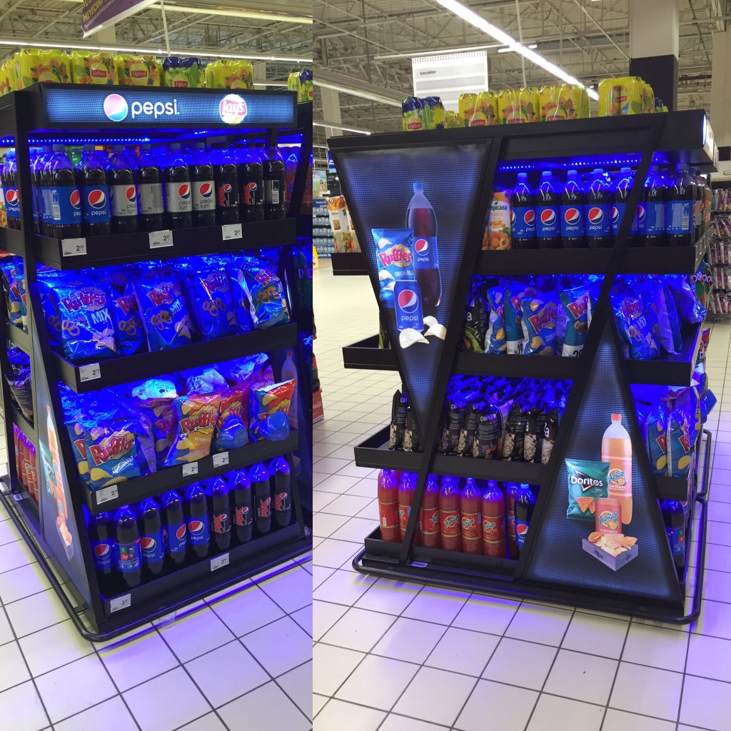 micamedya's tweet photo. Pepsi'den çok başarılı stand uygulaması. #pepsi #shoppermarketing #instore #mica #micamedya #stand #lightanimation https://t.co/kmPMHjIsTD