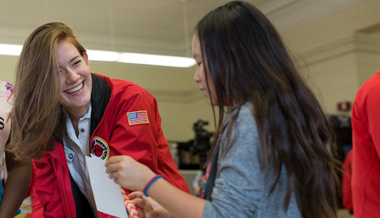 CityYear's tweet photo. 5 tips for building positive relationships with students https://t.co/AUuWvNm76f via @CityYearBoston https://t.co/earA5hK04x