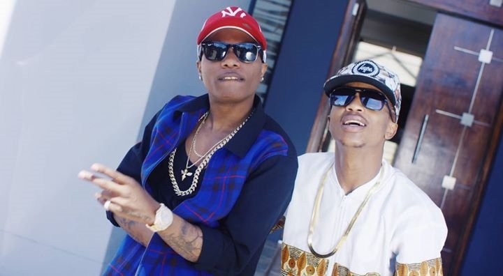 itsdelu_m's tweet photo. Its kinda sad for those who don't get why he says its a re-up not a remix!😜#RollUpRe👆#MCM#EMTEE https://t.co/SqdkLxQYMp