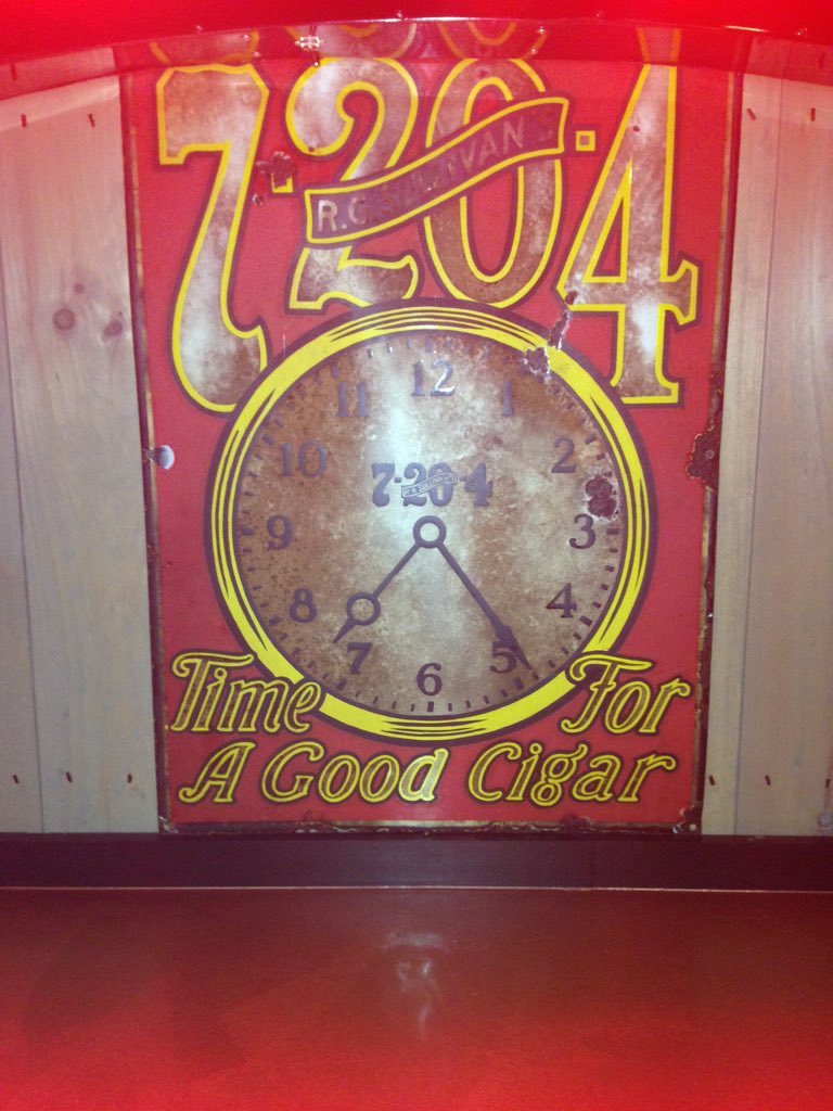 Twinssmokeshops's tweet photo. You know what time it is?#support7204 https://t.co/HE4mkBJalS