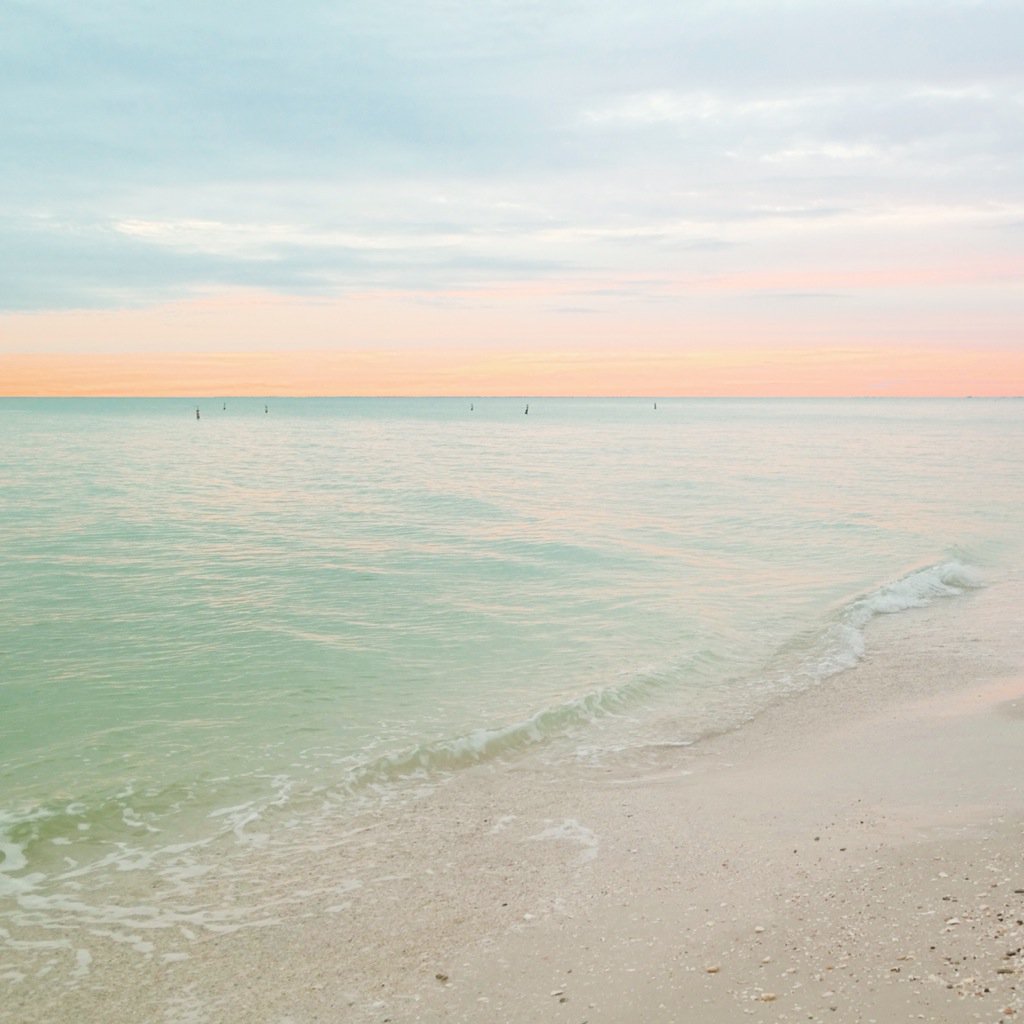 taramazzeo's tweet photo. thank you #bonitabeach for this pastel #sunset ☀️ #swfl https://t.co/I8OEWZCdhI