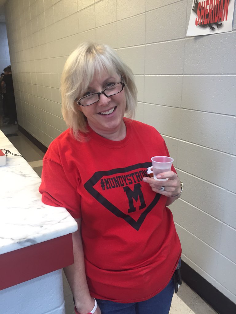 SMShawks's tweet photo. #CelebrateMonday #MundyStrong https://t.co/MIW9Va5yIc
