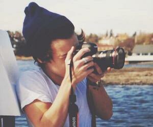 directionermer8's tweet photo. i want to be this camera 😍😍❤️#gemma https://t.co/VVJRqZzvt2