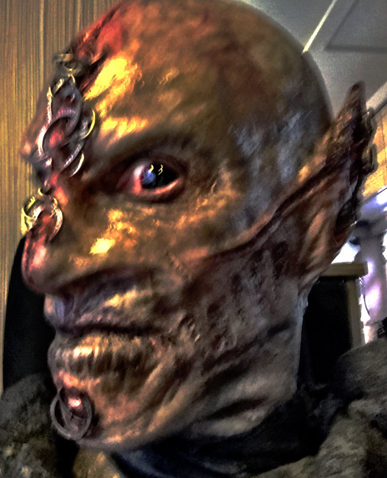 Really wish I had gone And got my Makeup off that Last time #shannara <a href="/Shannara/">The Shannara Chronicles</a>