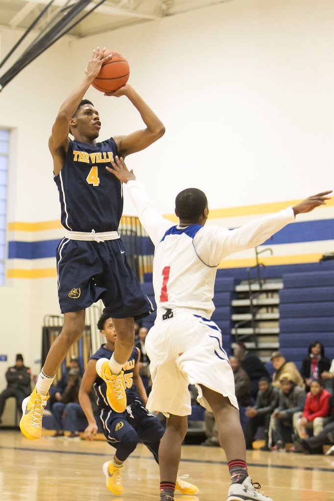 JustCallmeBHunt's tweet photo. Week 9 city basketball rankings and my Super 10 in Detroit. 🏀📝
https://t.co/xpFwQ0YMyO https://t.co/hBgoZnec4V