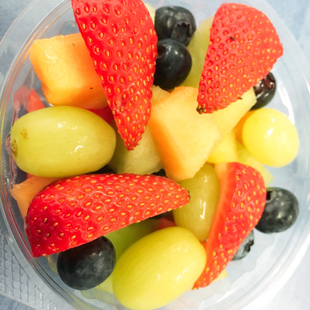 ashtylermark1's tweet image. 2. So colourful #fms_colourful #fmsphotoaday #littlemomentsapp
The fruit salad we sell at work. Looks so yummy!
