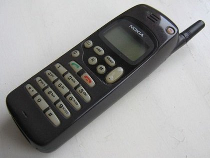 fm101power's tweet image. How many of you can remember the first mobile phone you owned?? #TechMayhem #MorningRide with @KennyKlips