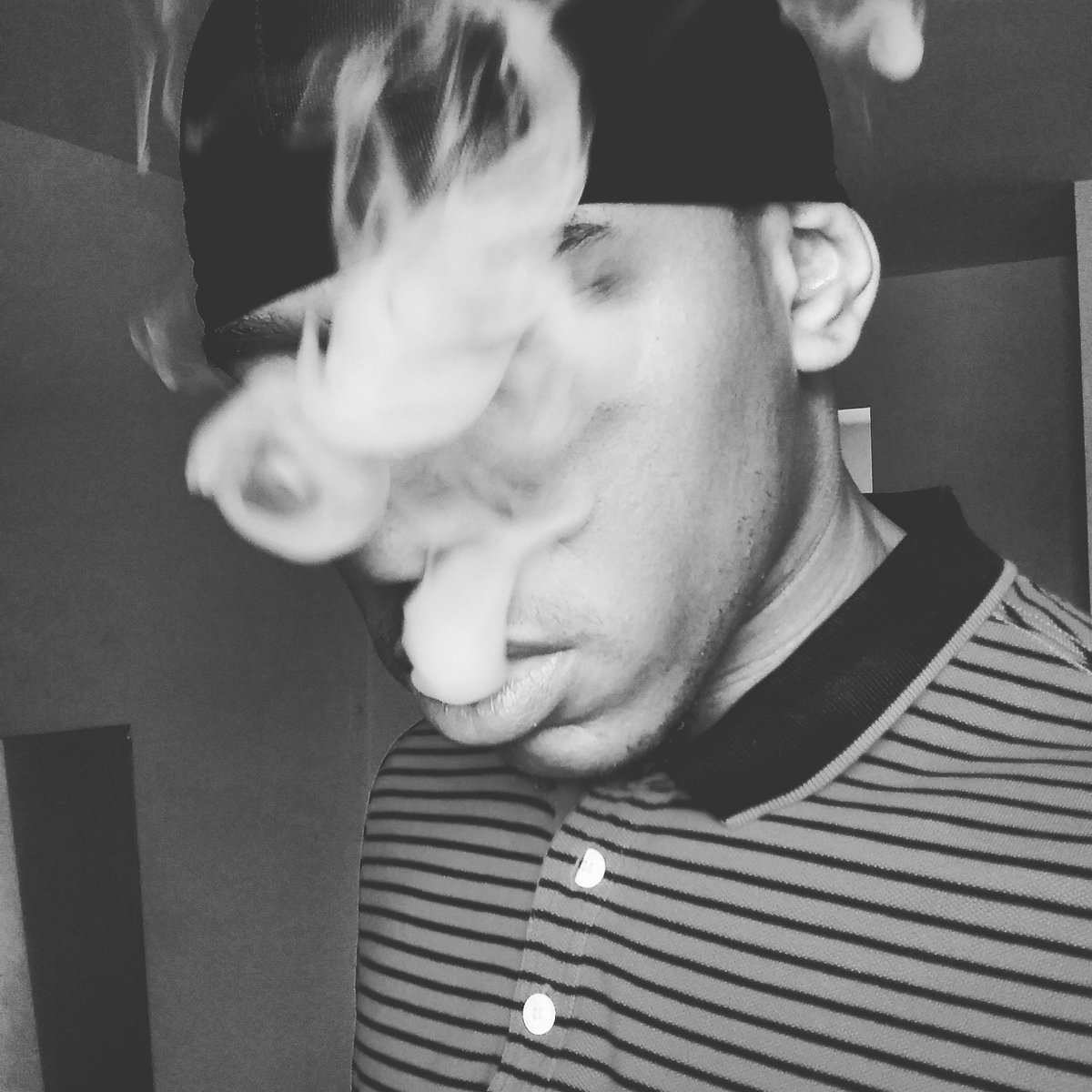 Hetoosmoove's tweet photo. #Gettingthewavesright #durag #vapeseason https://t.co/areExrnj3V