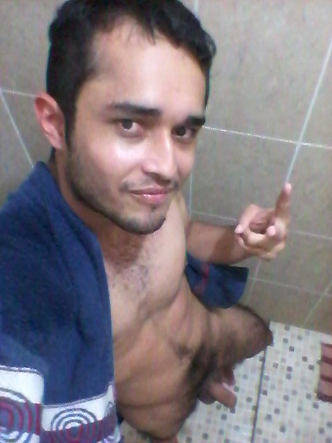 DiegoMecc's tweet photo. Terminando el baño....fresco como lechuga.... https://t.co/aUz7E89upn