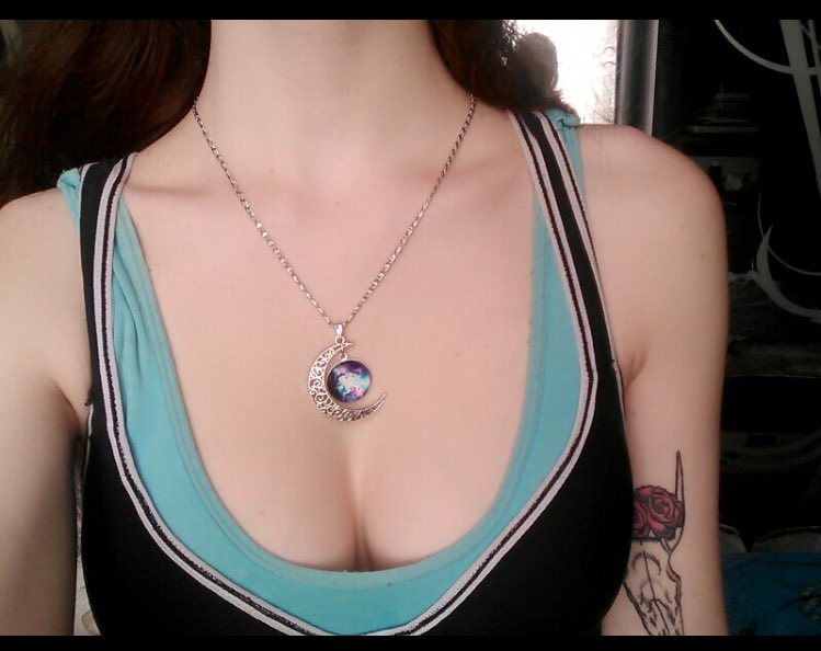 Shoplunati's tweet photo. 💜 Valentine's Sale 💜

All moon necklaces are on sale for $9.99! 🌌 

Shop: https://t.co/w2w2kZgCyR https://t.co/kEC5hfQtUq