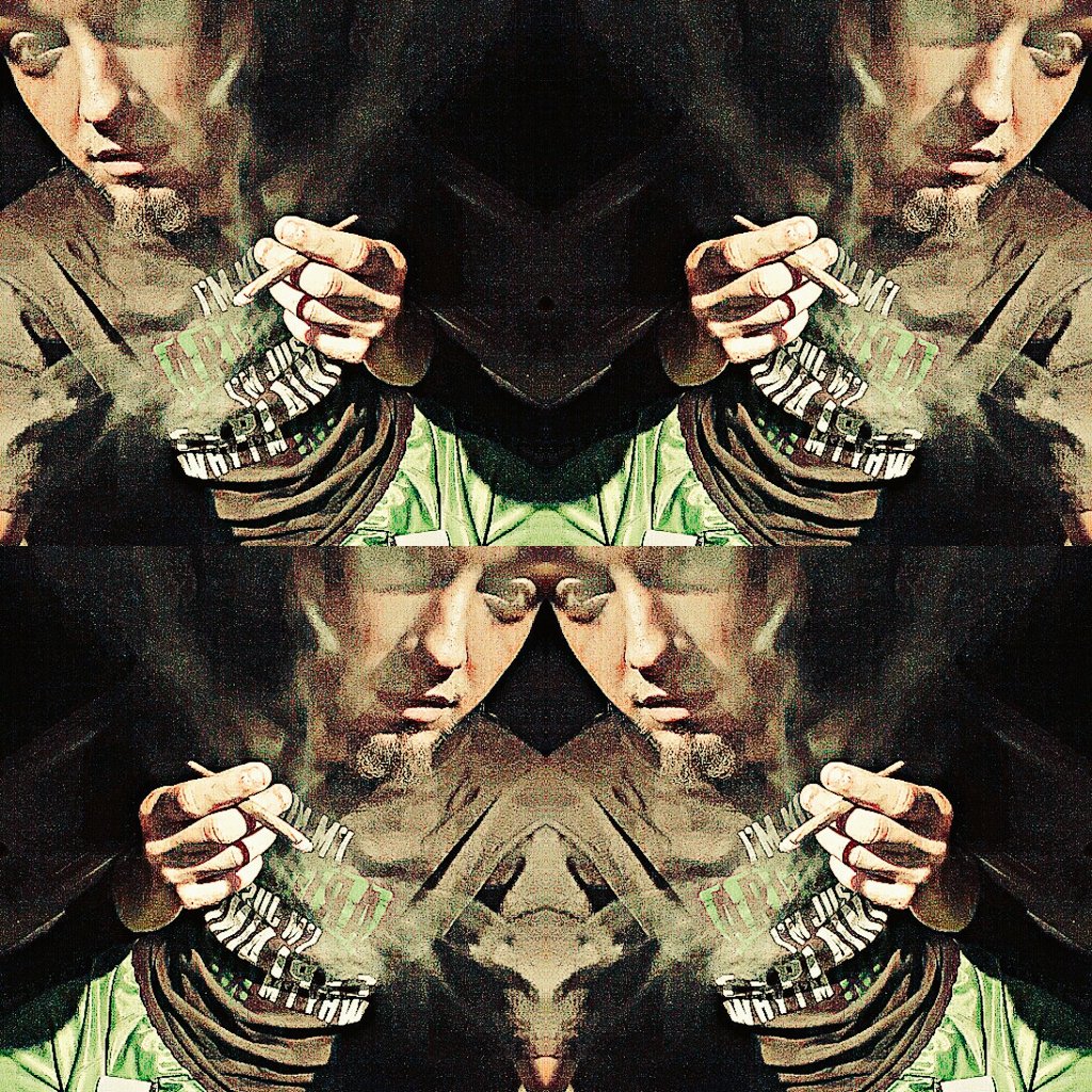 ChristionMapp's tweet photo. #Hustlehard #intruckbeforestudio #12am https://t.co/IggZRPXJNS