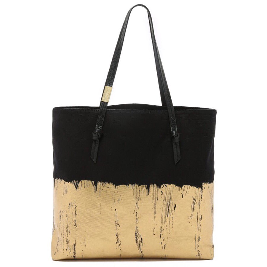 The Apollo tote commands attention and easily fits all your #NYFW essentials | #foleyandcorinna #musthavemonday