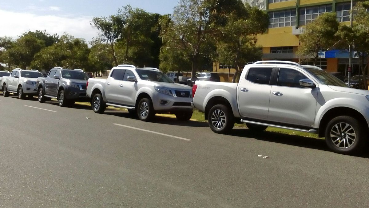 pgaserd's tweet image. Procurador General entrega vehículos para combatir fraude energético. on.fb.me/1PNIhSZ