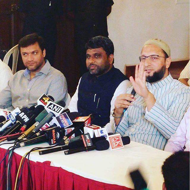 AimimFansClub's tweet photo. @asadowaisi #VoteForIdentity #VoteForAimim #VoteForKite #VoteForMajlis #VoteForAsadOwaisi #GHMCElections #Aimim https://t.co/3xz5tZJbZY