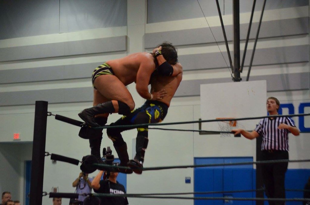 SteveMesa's tweet photo. @trentylocks took @Chamberlain_MC by surprise and suplexed him from the top rope @RONINpw #Ronin9 https://t.co/LgJvSIBiiu