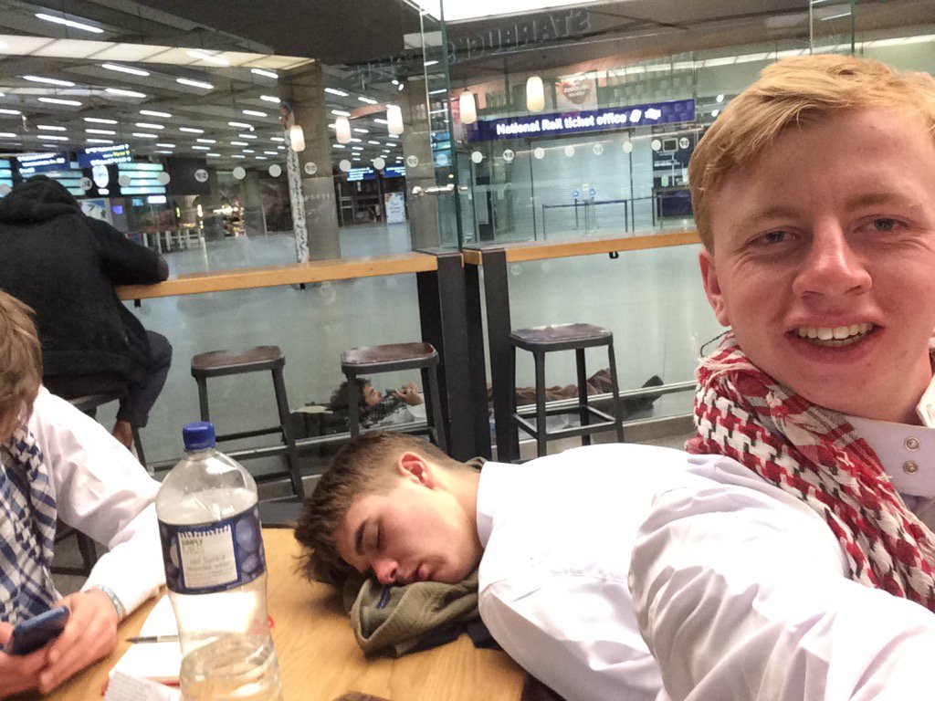 TPPilgrims's tweet photo. Stuck in St.Pancras at present! We'll be back in Cam soon enough 😎. #jailbreak2016 #CambridgeRAG https://t.co/I0INtzT1Gl