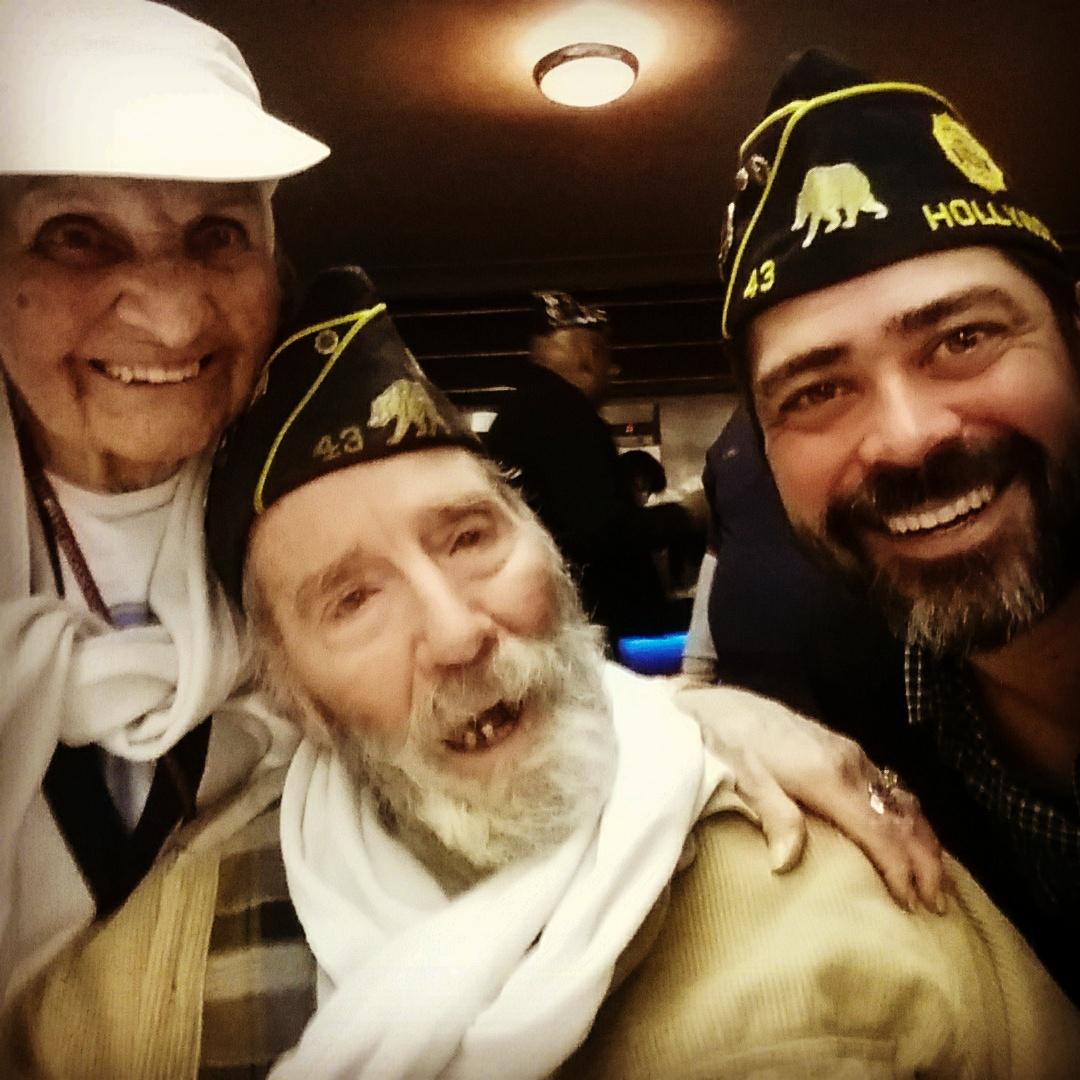 GenericJeric's tweet photo. Hanging with my #veteran buddies tonight at #post43 #americanlegion. https://t.co/AnbSFcwZx8