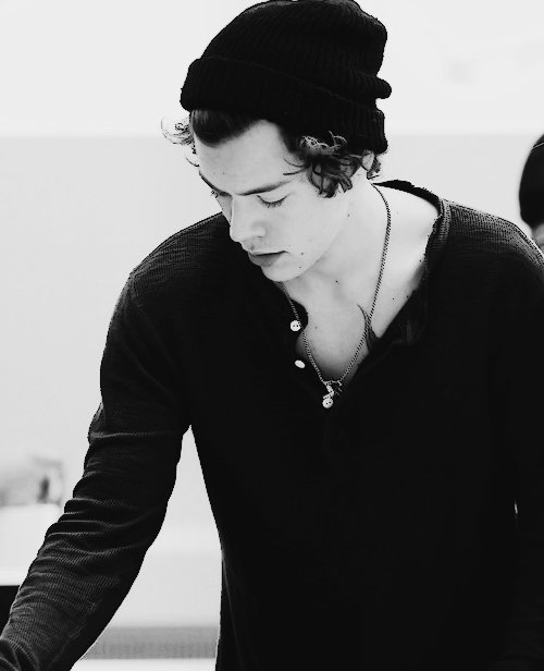 moonlitleena's tweet photo. @rescuerharold #HappyBirthdayHarryStyles #OneDBestFans1D #OneDBestFandom2016 https://t.co/TFrIjKvuUi