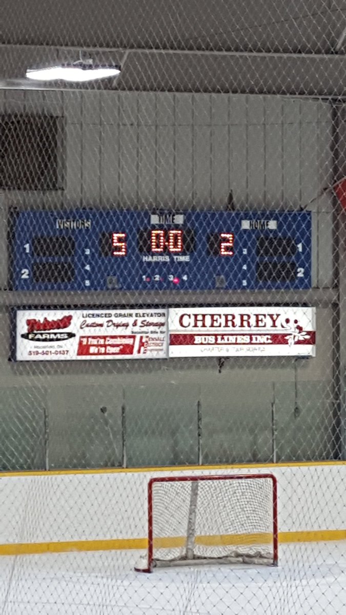 17boat17's tweet photo. Ripley Peewees defeat Drayton in game 1 of  the OMHA quarter finals. @HometownHockey @RipleyWolves #deepplayoffrun https://t.co/IuO9t770A8