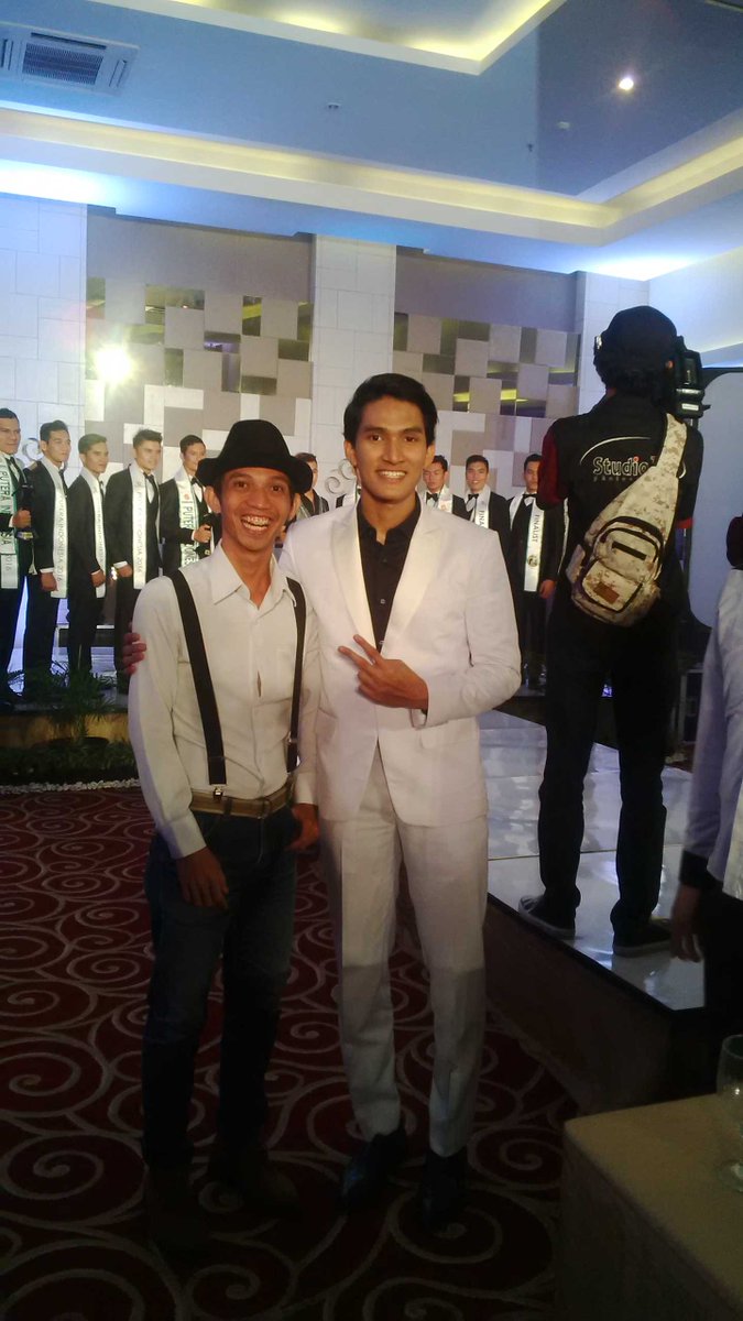 satrialingga's tweet photo. With fajar alamsyah https://t.co/JUtkI1xQHh Indonesia https://t.co/fzeDqNLTKG