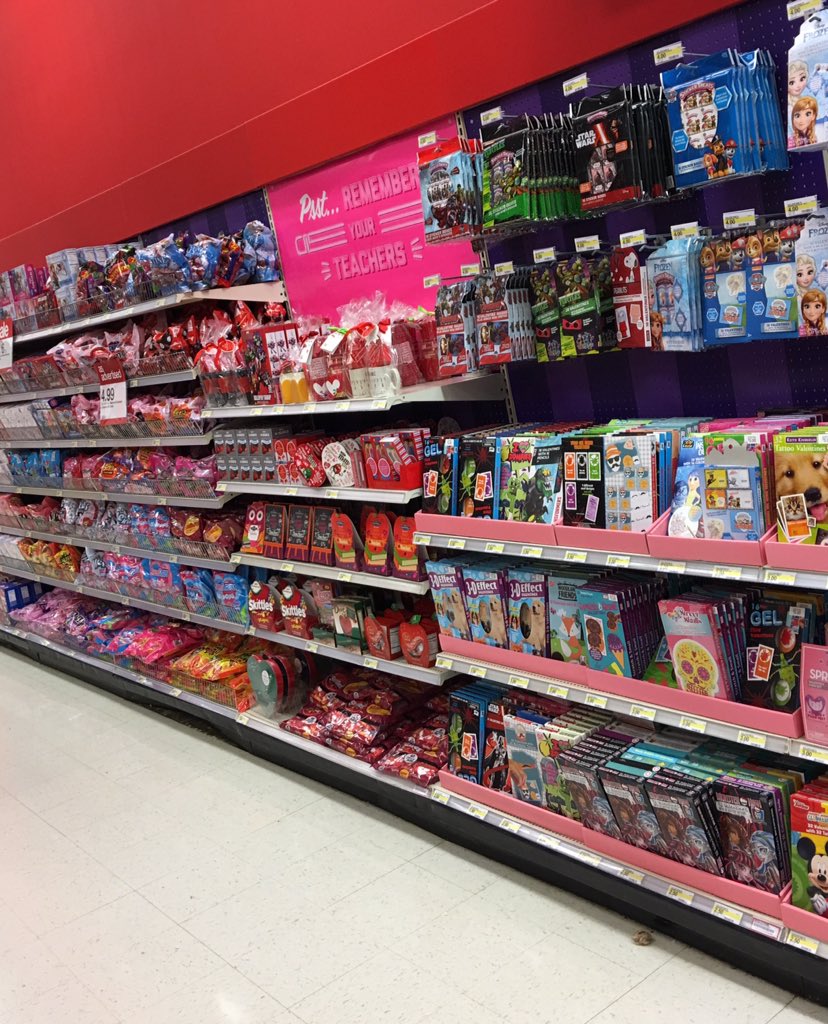 ChristinShep's tweet photo. T0366 driving sales in mini #nothingintheback @EckelsJd @Npbrummett @kstuartp @crystalkey311 https://t.co/ZhpnSz3zlC