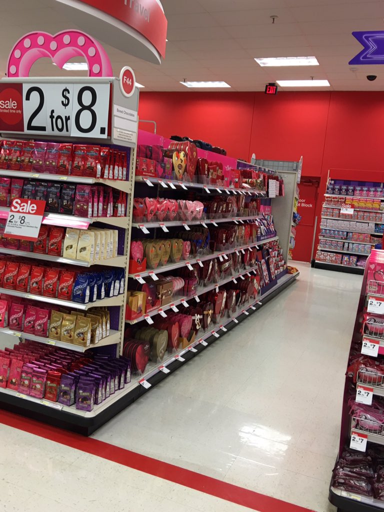 ChristinShep's tweet photo. T0366 driving sales in mini #nothingintheback @EckelsJd @Npbrummett @kstuartp @crystalkey311 https://t.co/ZhpnSz3zlC