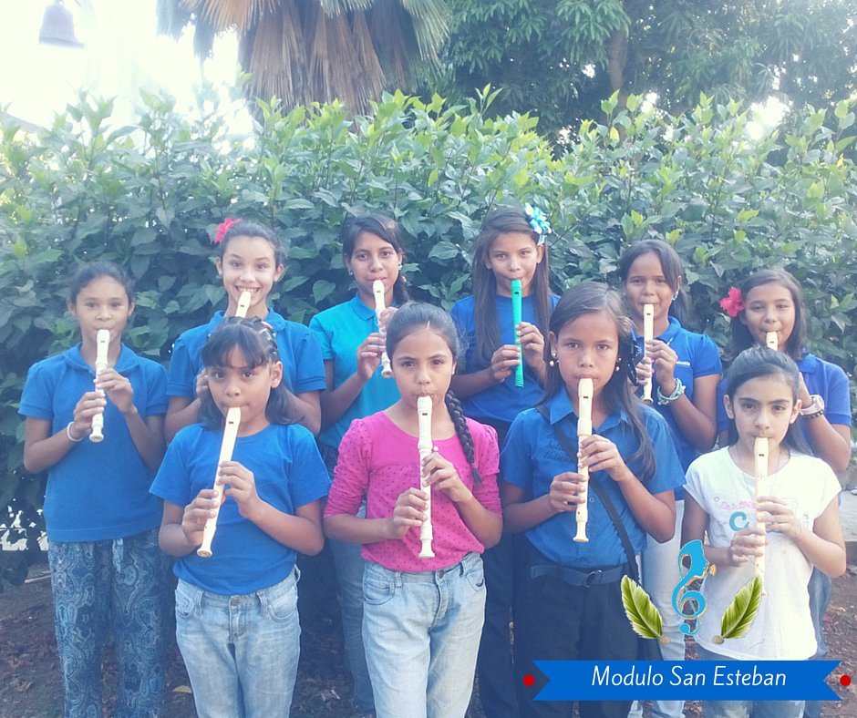 ModSanEsteban's tweet photo. Grupo Estable de flauta #PIMSB #PSBLara @ElSistemaLara @SistemaLara #Orgullo #ModuloSanEsteban #ElManzano #Talento https://t.co/Av6v9hMtLt
