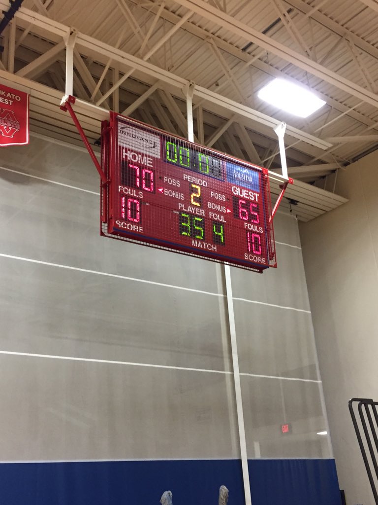 AL_ESPN01's tweet photo. Boys basketball gets the FIRST win of the season tonight played great and it payed off#roadtothetargetcenter #ALESPN https://t.co/1RjT3lpR5u