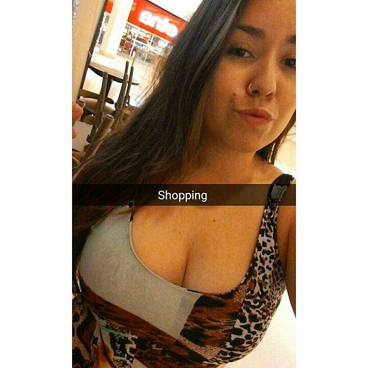 Elen_TWD's tweet photo. - Não Fotos no Twitter , Então vou Postar algumas 😂🎆 https://t.co/tgcFk2WWpO