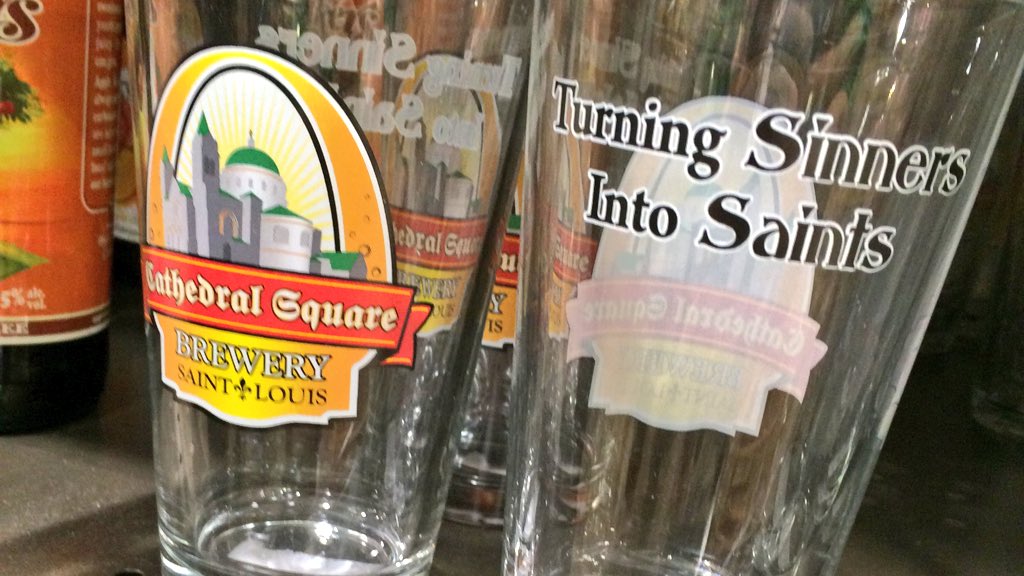 KaChingCreative's tweet photo. Shoutout to @TotalWine Town&amp;Country for GREAT selection of @CathedralSqBrew ! #craftbeer #beer #stl https://t.co/TYkGaDUAq6