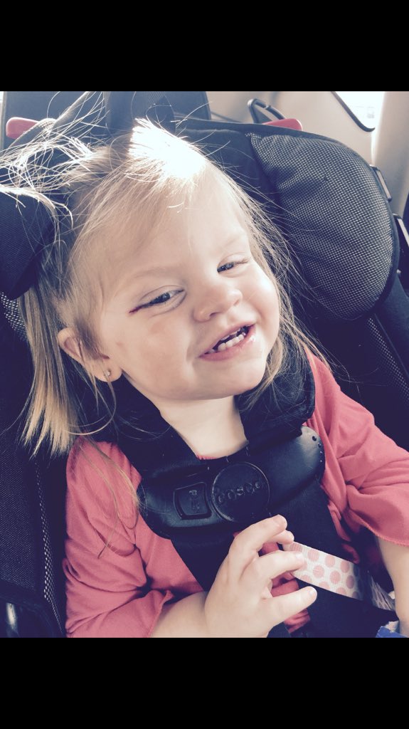 07Treyjones's tweet photo. On the other hand, I get to see my darlin' this weekend 😍😘 https://t.co/4S4A48jgVX