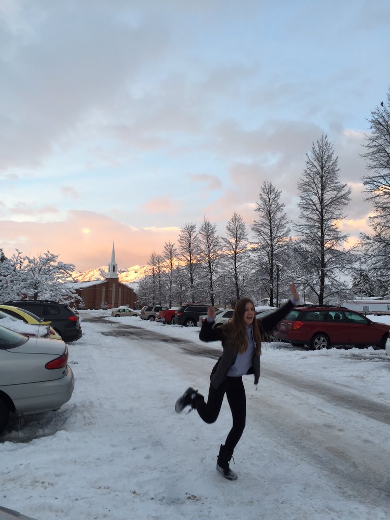 carolinecantera's tweet photo. when mom makes pizza rolls #sydappreciation #iluvsyd https://t.co/JPBrW7ix0s