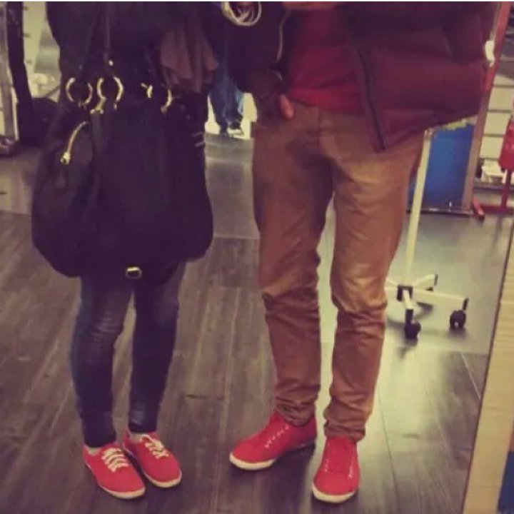 ree__ta_a's tweet photo. لَو عادَ بِيَ الزّمنُ للورَاء قَبلَ أن نَلتَقِي , فسأبحَثُ عَنكِ وأُحِبّكِ مرّة أُخرى ❤ https://t.co/aDEELBS1iT
