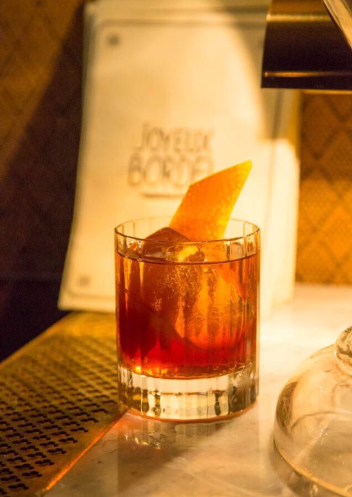 There's a #secret bar in Shoreditch open til the wee hours <a href="/JoyeuxBordel/">Joyeux Bordel</a>