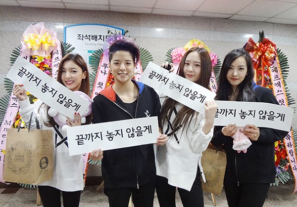 fx_union's tweet photo. 이제 우리가 할 일은 영원히 기억하기, 끝까지 놓지 않기. 💜💜💜💜 늦었지만 한마음으로 참여해 주신 미유들 고맙습니다! https://t.co/nBmSMDFvG7