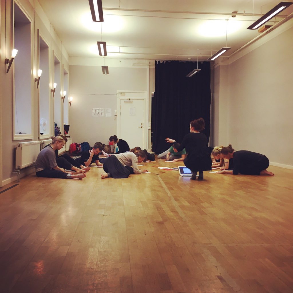 Here for our first day of teaching #theatre #EvropaUngaFolksins <a href="/skuespillersntr/">Skuespillersenteret</a>