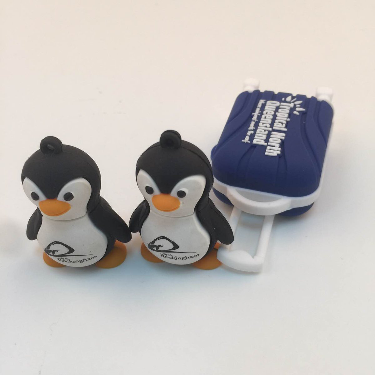 Promojet_UK_LTD's tweet image. Couple Penguins are about to go on a trip.
#CustomizedUSB
#StressItem
More fun printed items bit.ly/1NSlLau