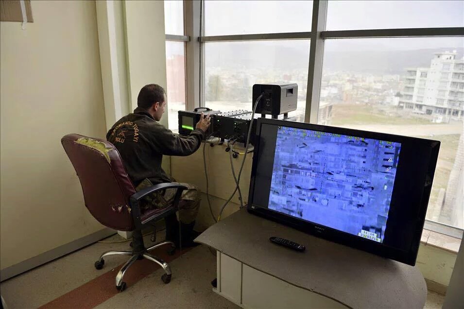 serhildanews's tweet photo. Bu resimde gördüğünüz yer #Cizre #Devlet Hastanesi. Şimdi #YPS buraya saldırırsa, Şimdi ne olacak https://t.co/oCUIbf3oQh